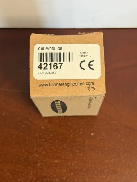 Фотоэлектрический датчик Banner S18-2VPDL-Q8 Diffuse Photoelectric Sensor 10-30V