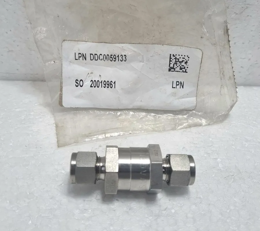 Клапан Swagelok 3/8" Poppet Check Valve, 1 psi, 316L, SS-CHS6-1