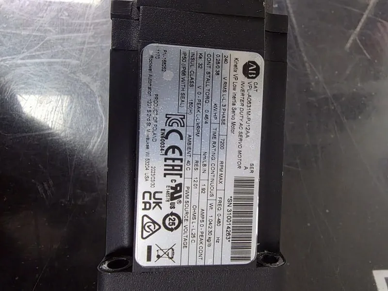 Серводвигатель Allen Bradley, VPL-A0631M-PJ12AA, AC Servo Motor 7200RPM .28kW — фото лота 3