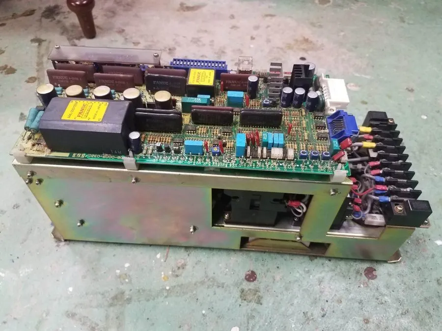Сервоусилитель FANUC VELOCITY CONTROL UNIT A06B-6047-H041 / A20B-0009-0320/11D