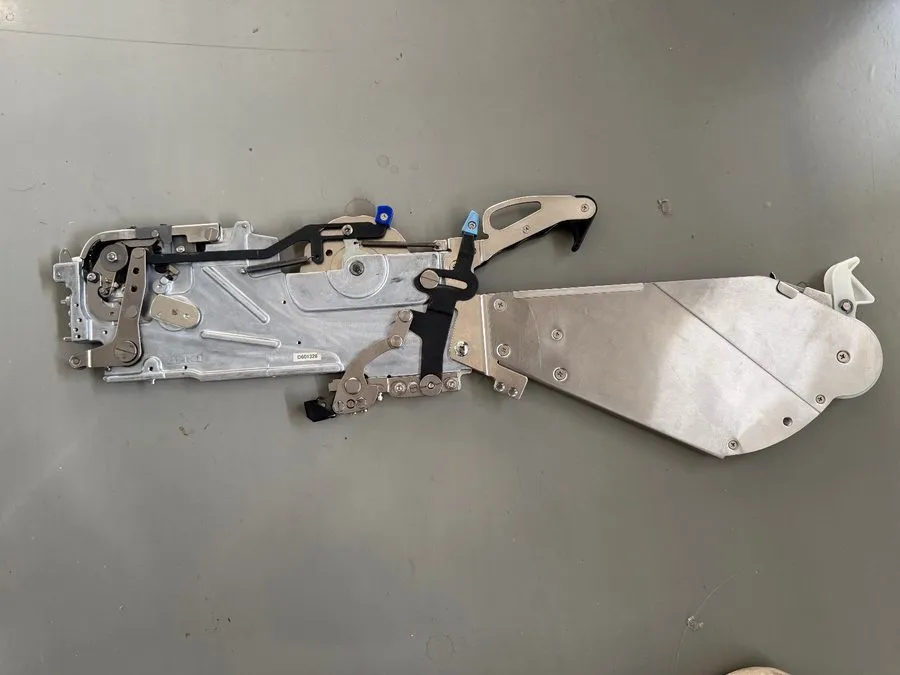 Паяльное оборудование 1x JUKI CF081E 8mm SMT Tape Feeder E1003706CB0 — фото лота 1