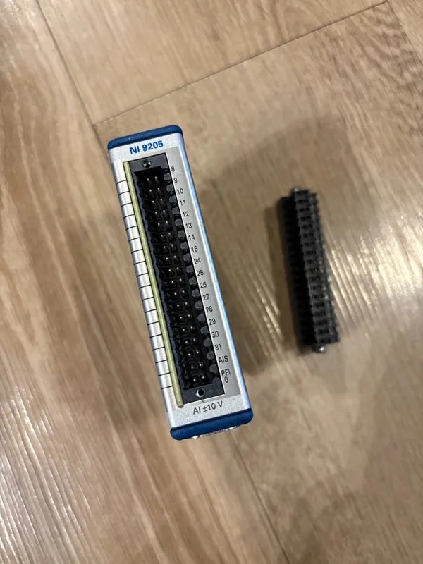 Модуль ввода-вывода National Instruments NI9205 C Series Voltage Input Module — фото лота 4