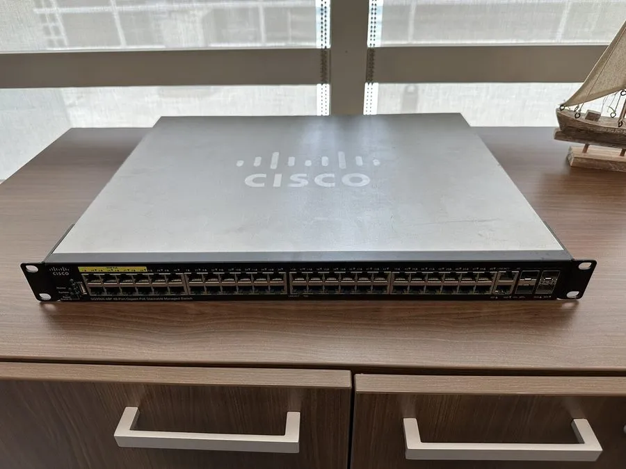Коммутатор Cisco SG350X-48P-K9 48-Port Gig PoE+ Managed Switch 4x 10G Uplink Sta