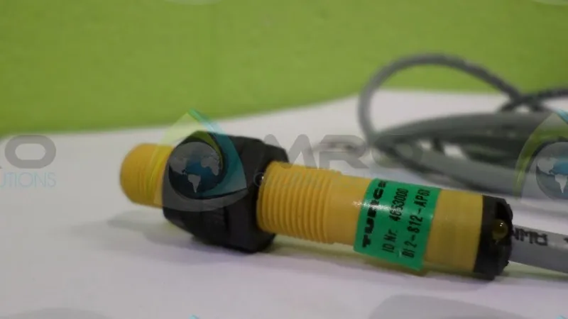 Датчик приближения TURCK BI2-S12-AP6X PROXIMITY SENSOR NSNP IN ORGINAL PACKAGE