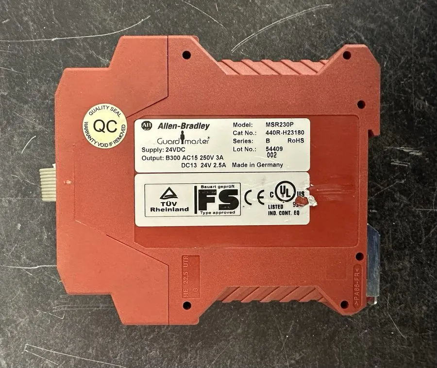 Реле безопасности 440R-N23126 Allen Bradley MSR127T Safety Relay