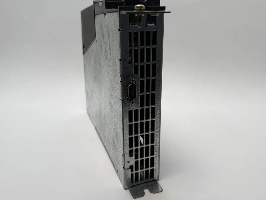 Сервопривод Siemens SINAMICS CU320 Servo Drive 6SL3040-0MA00-0AA1 24VDC 6.5A Dig