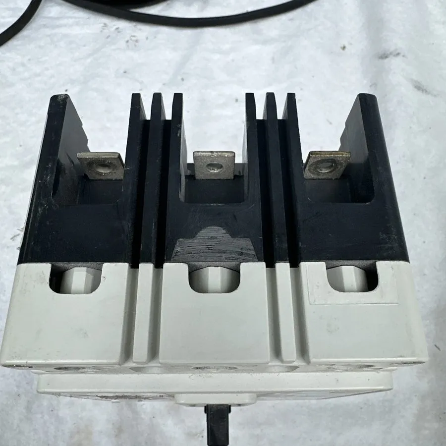 Автоматический выключатель EATON CUTLER HAMMER FD3100 100 AMP 600 VOLT CIRCUIT B — фото лота 4