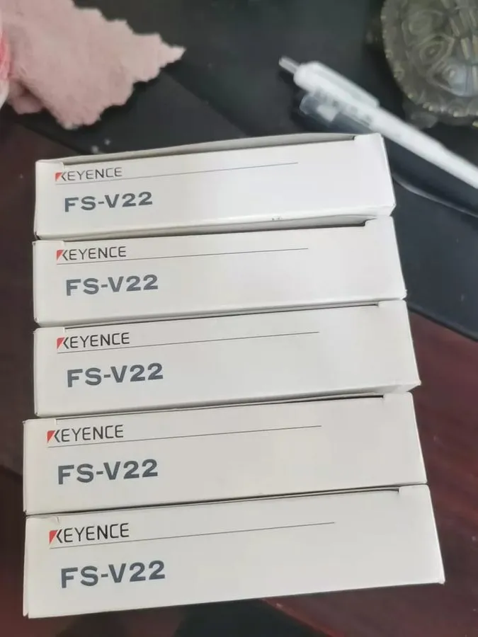 Датчик KEYENCE FS-V22 Fiber Optic Sensor