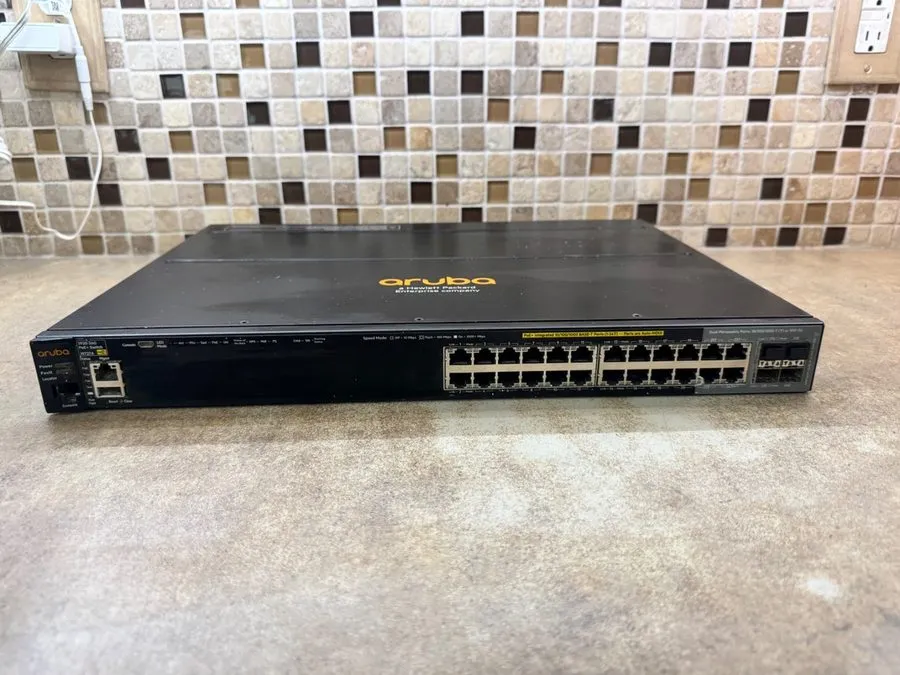 Коммутатор HP Aruba 2920-24G PoE+ Switch J9727A 24-Port Gigabit 370W Layer 3 Rac