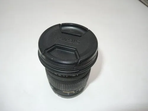 Объектив Sigma DC 17-70mm f2.8-4.5 Macro Zoom Lens