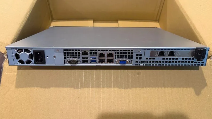 Материнская плата Supermicro SYS-5019S-ML Server X11SSH-LN4F E3-1220V6 32GB 48OG