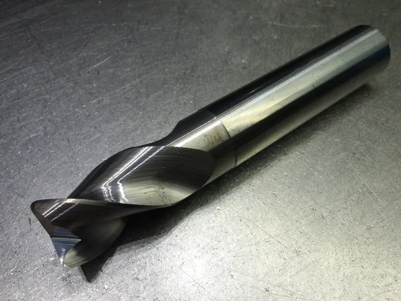 Режущий инструмент Kyocera/SGS 3/4" 3 Flute Carbide CR Endmill 3/4" Shank .06" R