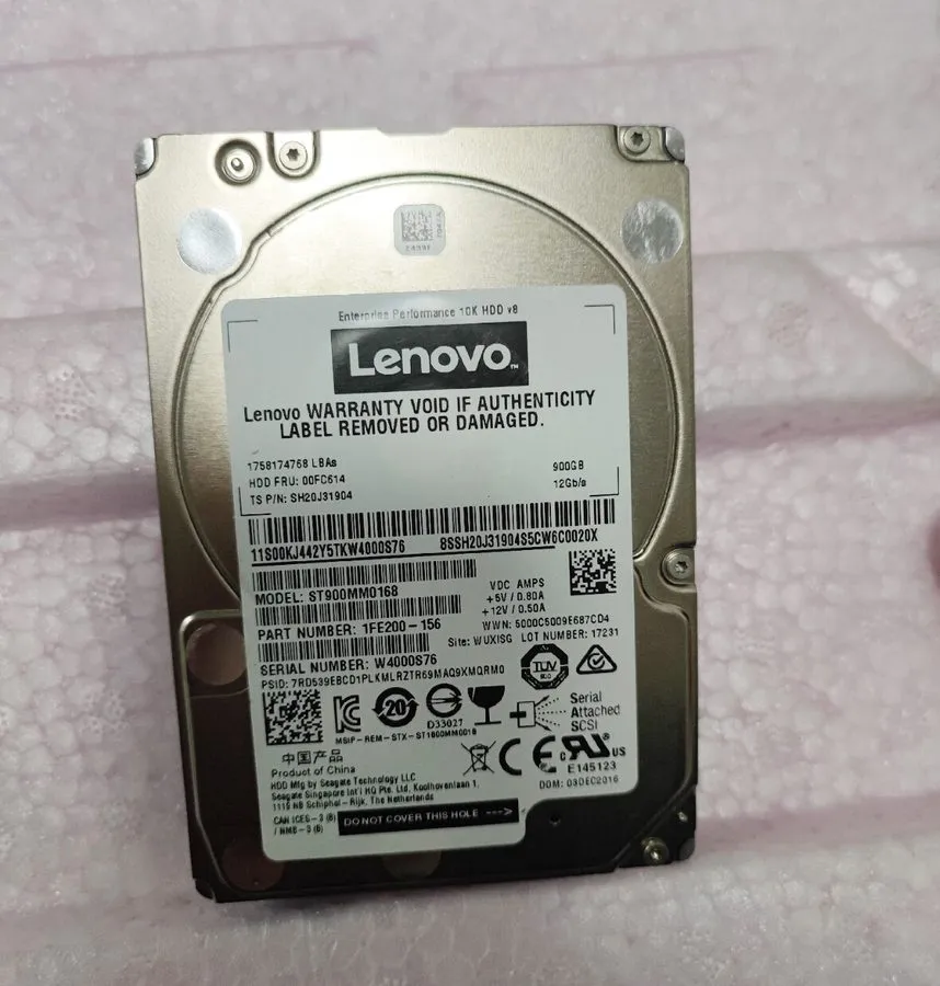 Жёсткий диск Lenovo 900GB 00FC614 SH20J31904 10K SAS 12Gbps 2.5" HDD Hard Disk D