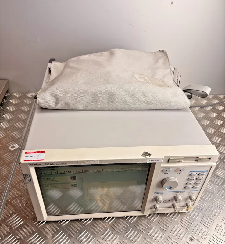 Логический анализатор Agilent Model: 16702B Logic Analyzer with HP: 16534A