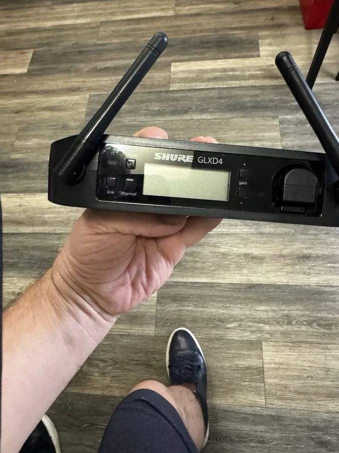 Радиосистема Shure GLXD4R Z3 Digital Wireless Microphone Receiver only — фото лота 4