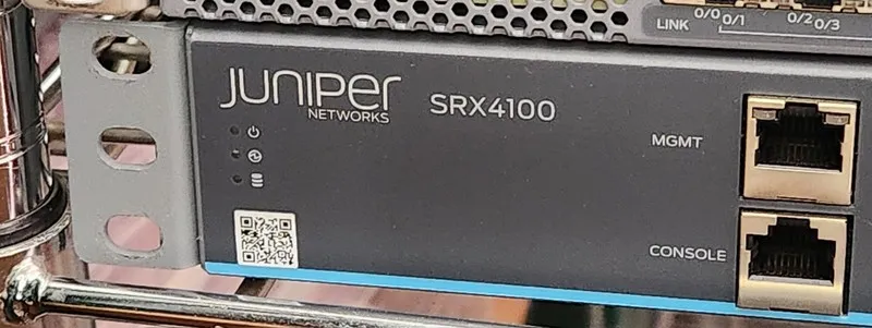Межсетевой экран Juniper SRX4100-SYS-JB-AC 8-Port 10G SFP+ Secure Services Gatew