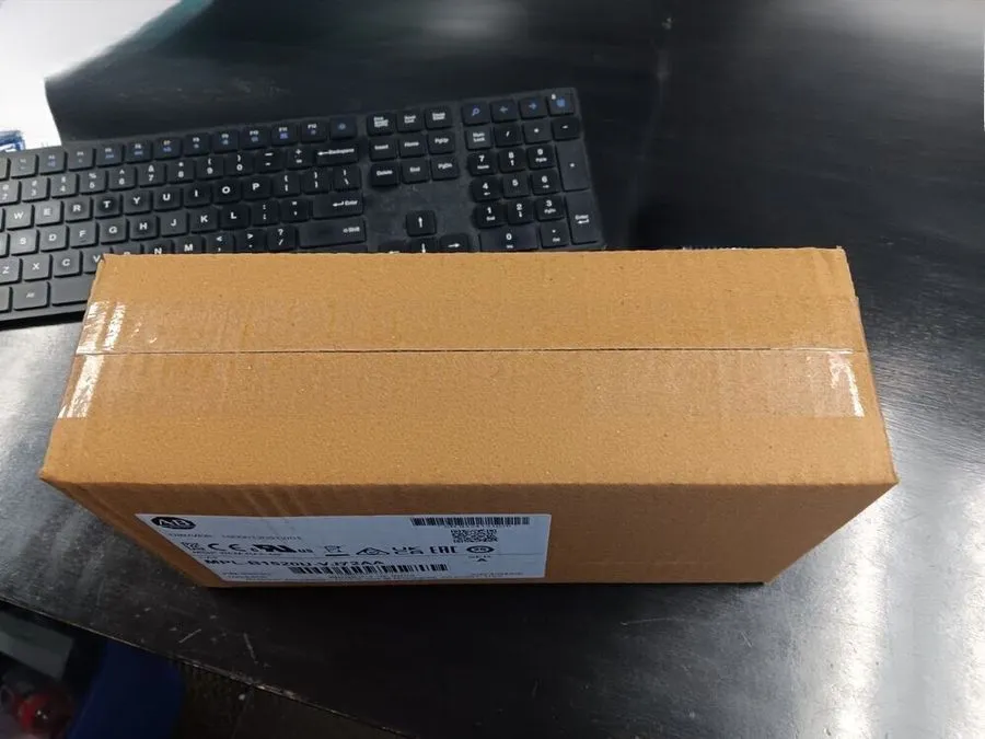Серводвигатель Allen Bradley MPL-B1520U-VJ72AA Ser A 460V 7000RPM Servo Motor Ki