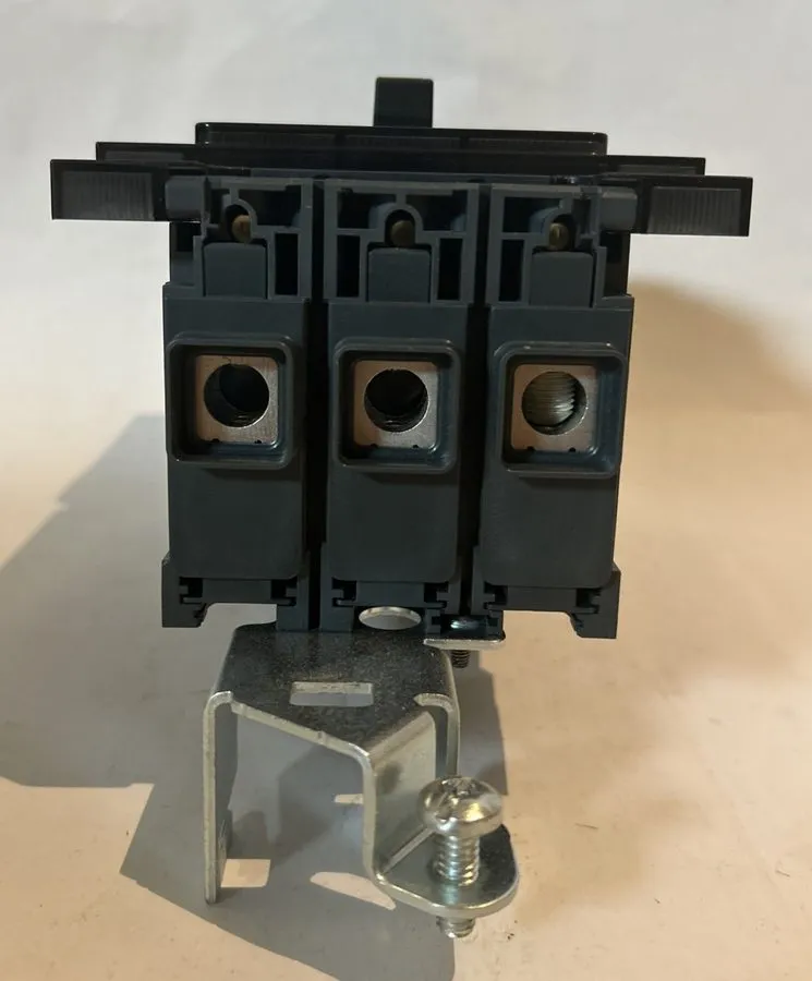 Автоматический выключатель Square D Schneider Electric BGA36060 60 Amp 3 Pole 48 — фото лота 2