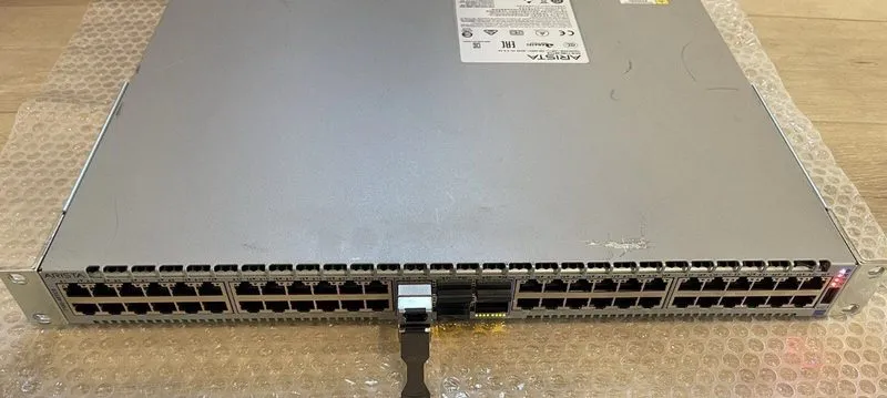Коммутатор Arista DCS-7160-48TC6-F 48 Port 1/10G RJ45 6 QSFP 100G F-R Air Networ