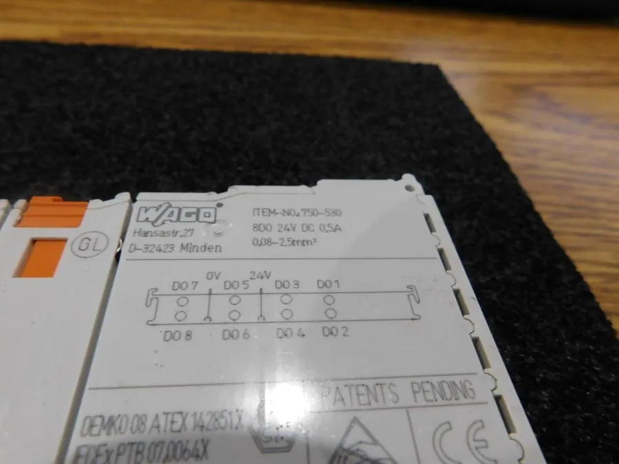 Модуль ввода-вывода WAGO 8-Channel Output Module 24VDC 750-530