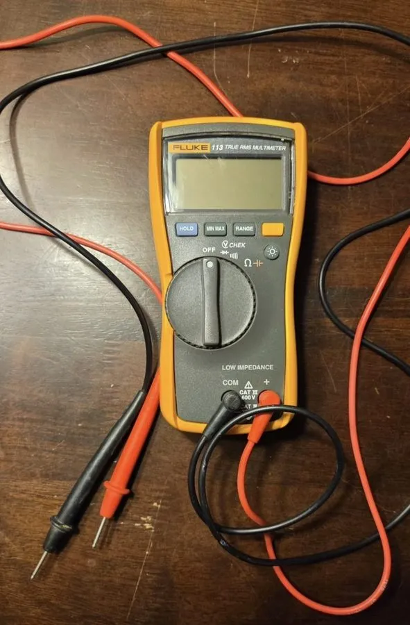 Мультиметр Fluke 113 Utility True RMS Digital Multimeter — фото лота 1