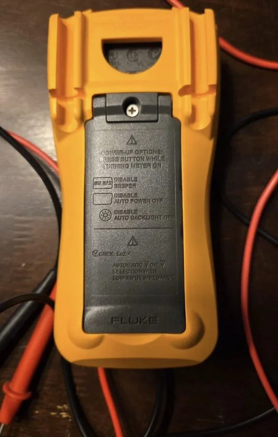 Мультиметр Fluke 113 Utility True RMS Digital Multimeter — фото лота 2