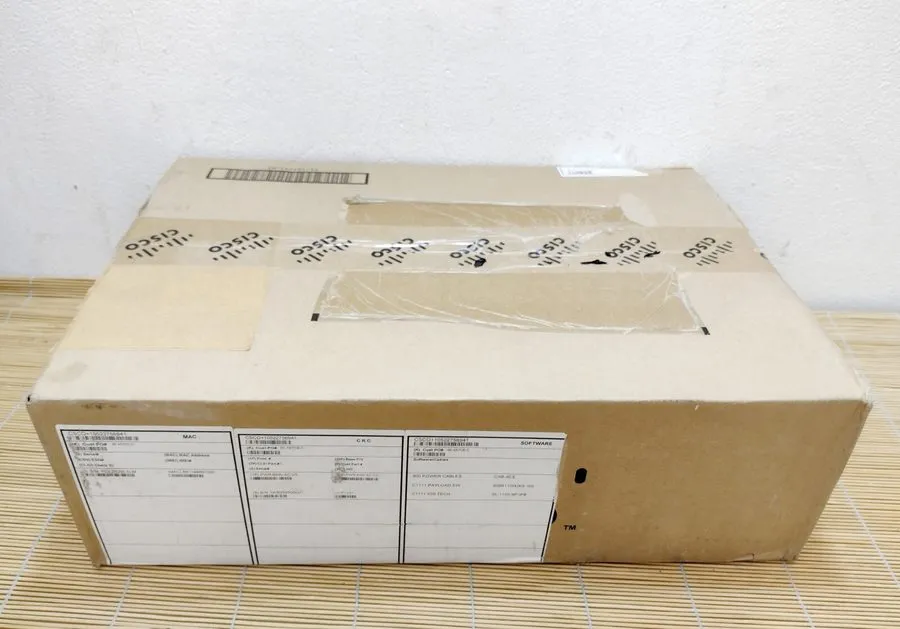 Маршрутизатор Cisco C1118-8P Router 8 Gigabit PoE+ Ports G.SHDSL Enterprise