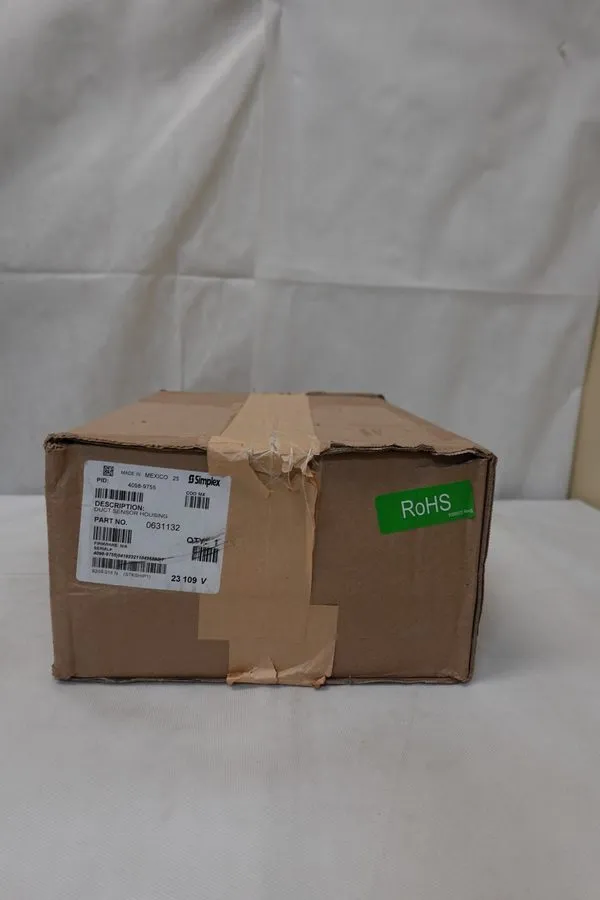 Датчик SIMPLEX 4098-9755 AIR DUCT SENSOR HOUSING 0631132 FIRE ALARM