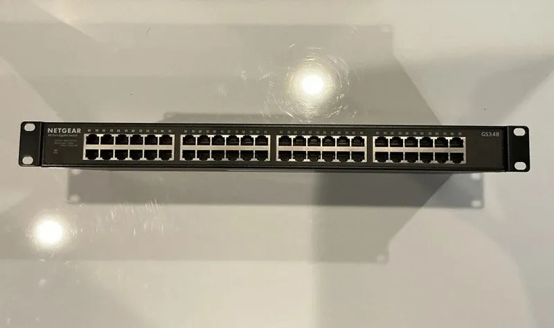 Коммутатор NETGEAR GS348 48-Port Gigabit Ethernet Unmanaged Rackmount Switch