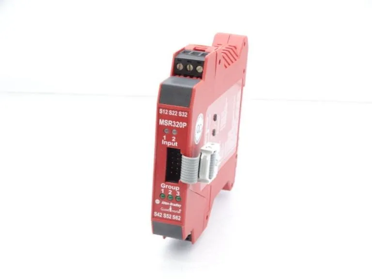 Реле безопасности Allen Bradley MSR320P Guard Master Safety Relay 440R-W23218