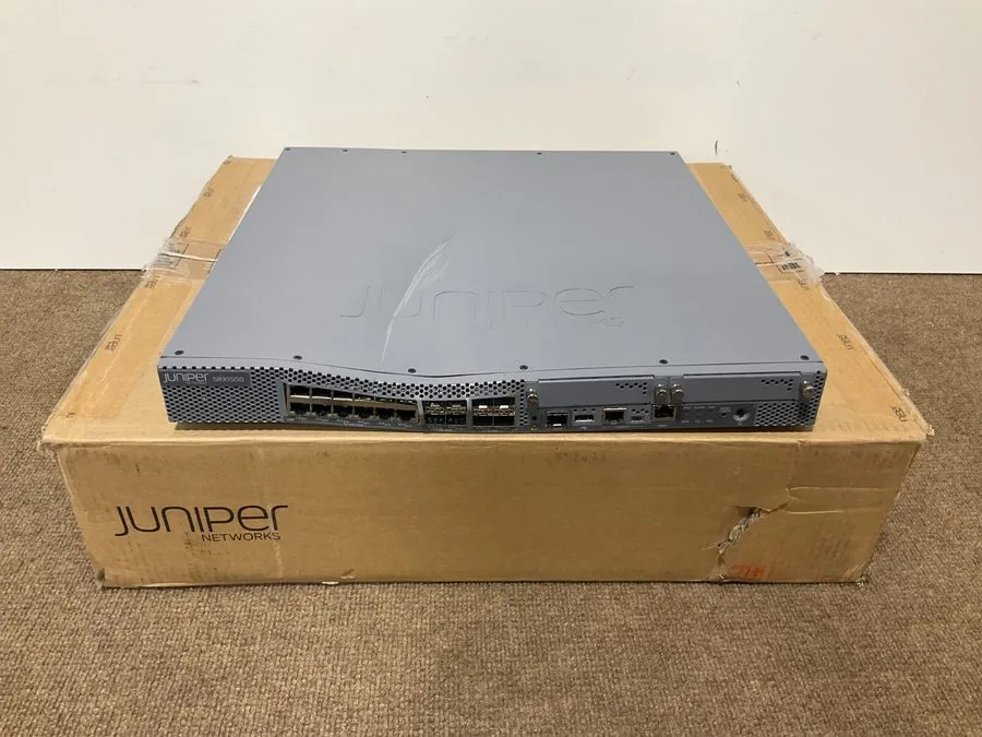 Межсетевой экран Juniper Networks SRX1500 Secure Service Gateway Appliance SRX15