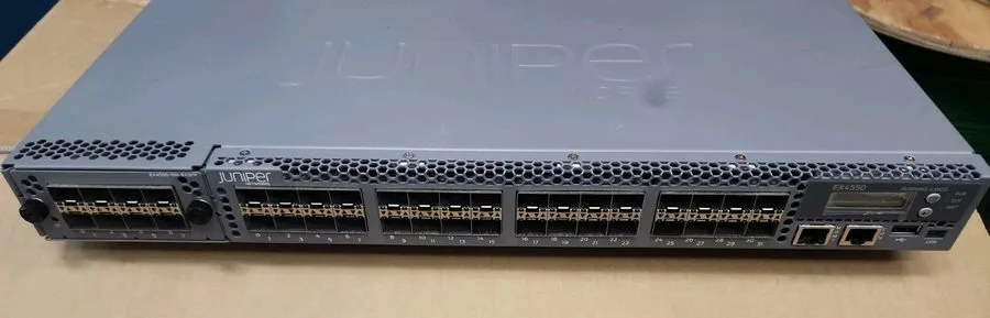 Коммутатор Juniper Networks 32 Port Gigabit Switch 32x 1G/10G SFP/SFP+ EX4550-32