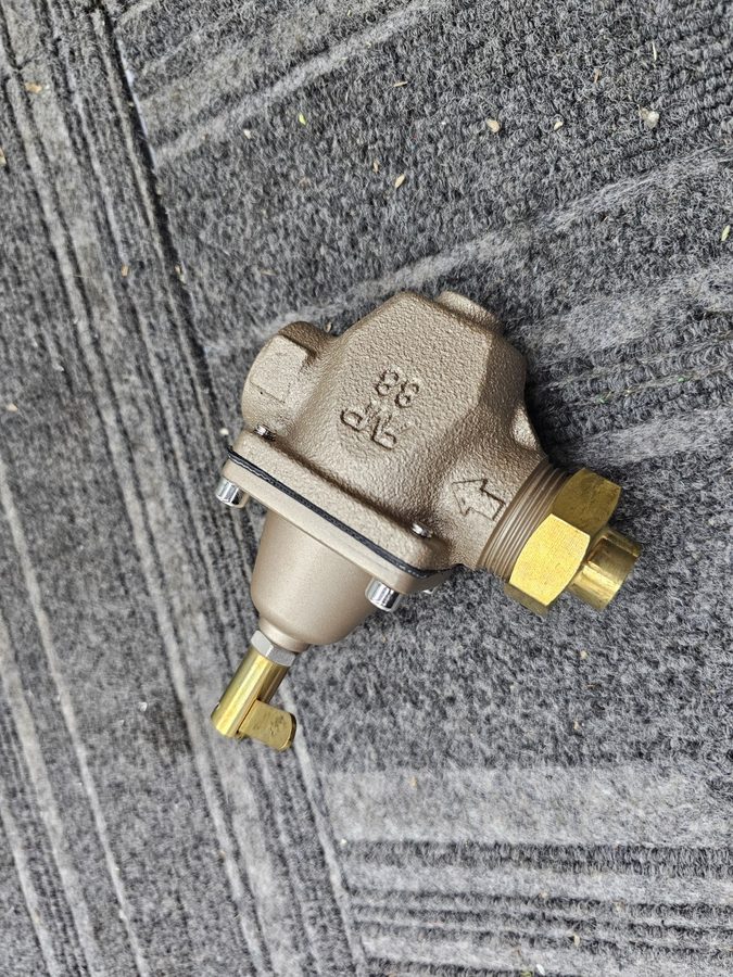 Трубопроводная арматура S1156F 1/2" Bronze High Capacity Feed Water Pressure Reg