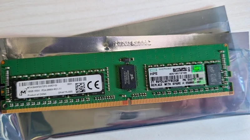 Модуль памяти SK Hynix 16GB DDR4 PC4-21300 2666mhz RDIMM RAM ECC HPE 840757-091
