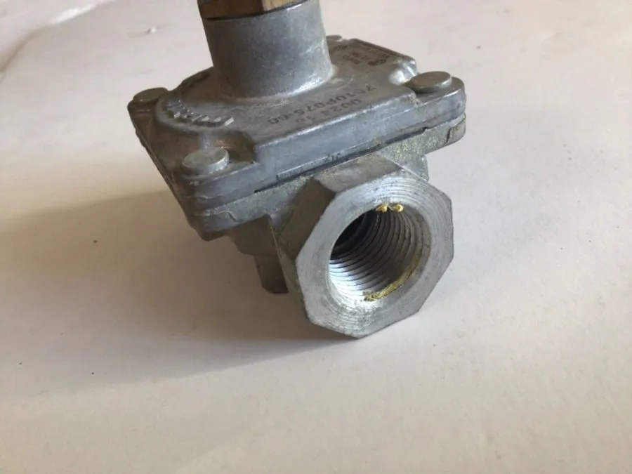 Трубопроводная арматура Jennair W1106948 Pressure Regulator GE WB21x5326 Gas Dow