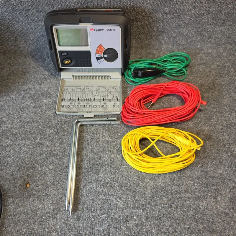 Тестер Megger DET3TD 3-terminal Ground Resistance Tester With Case — фото лота 1