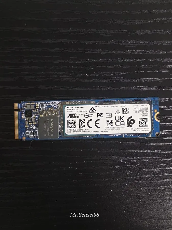 KXG60ZNV256G