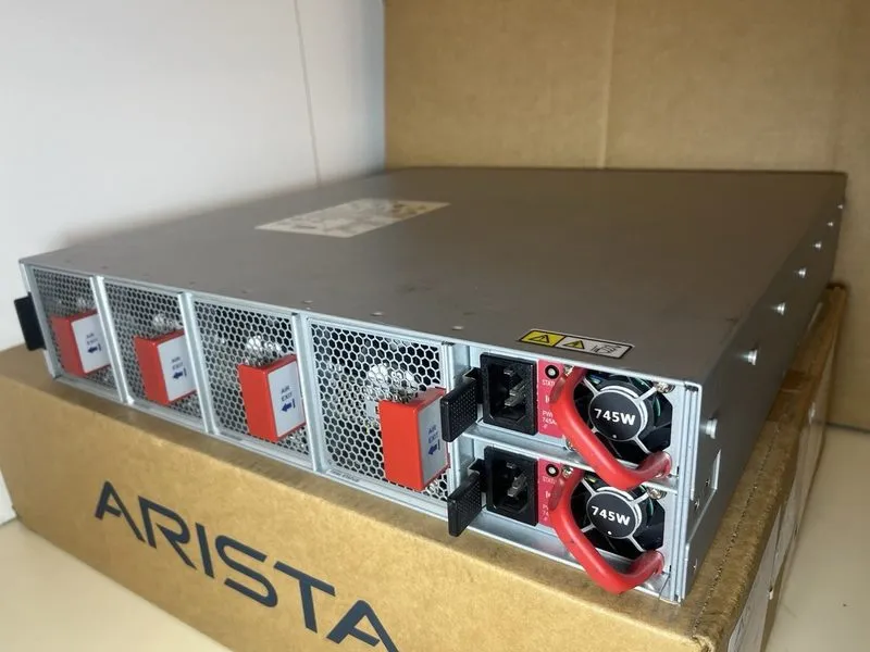 Коммутатор Arista DCS-7260CX3-64-F 64x 100G QSFP28 & 2x 10G SFP+ Ports Switch F-