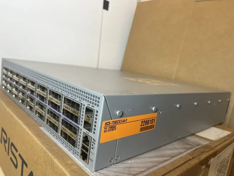 Коммутатор Arista DCS-7260CX3-64-F 64x 100G QSFP28 & 2x 10G SFP+ Ports Switch F- — фото лота 2