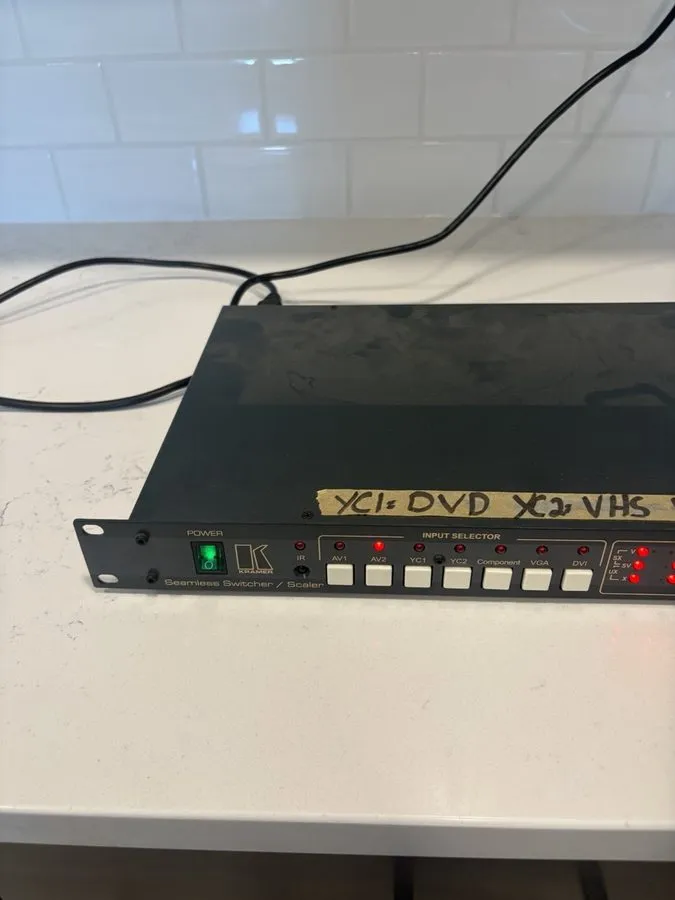 Видеокоммутатор Kramer VP-720 DS Scaler Seamless Switcher Works Good — фото лота 2