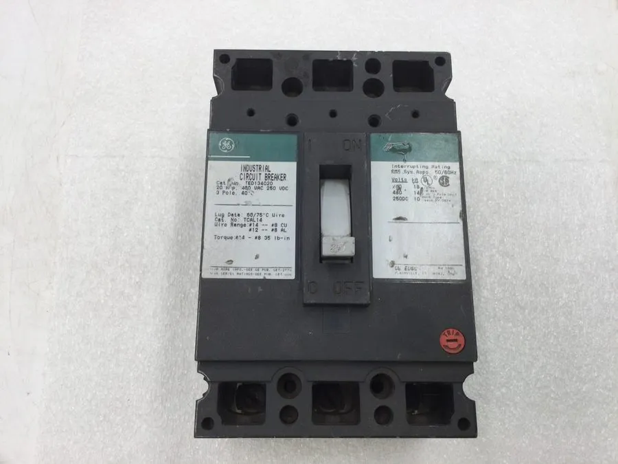 Автоматический выключатель GE TED134020 20-Amp 3-Pole Industrial Circuit Breaker