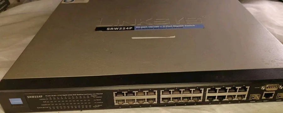 Коммутатор Cisco Linksys SRW224P 24-Port 10/100 Managed 2-Port Gigabit PoE Switc