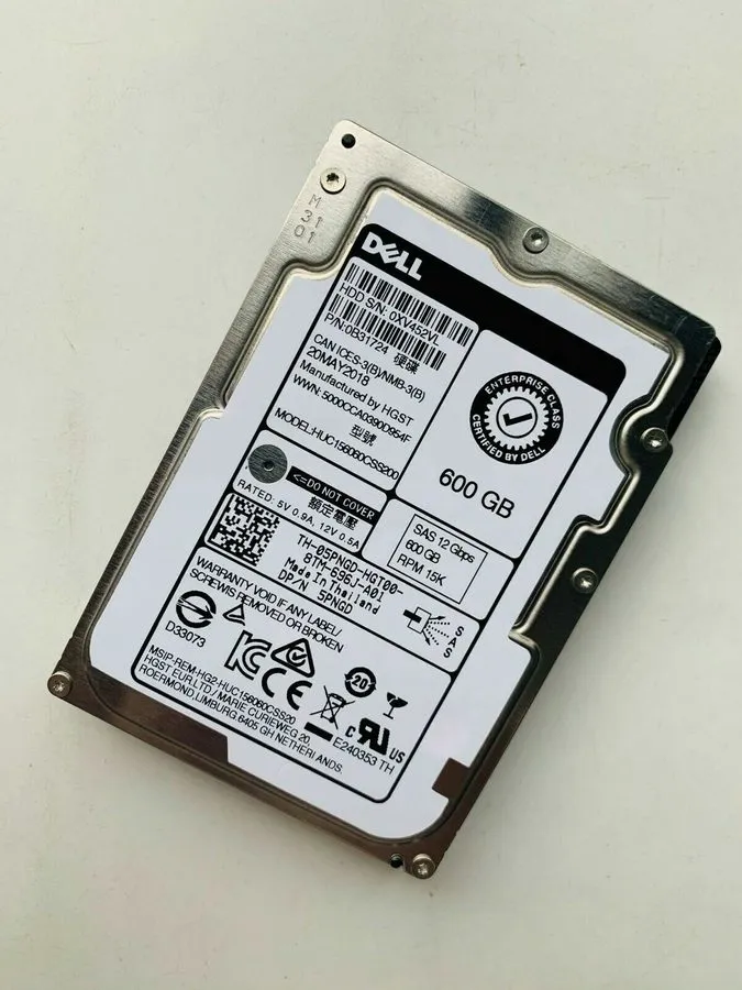 Жёсткий диск DELL 5PNGD 05PNGD HUC156060CSS200 600GB 15K 12Gbps SAS 2.5" Hard Dr
