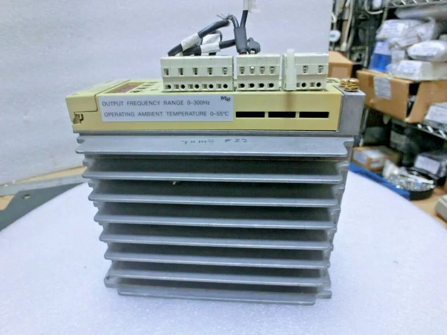 Сервопривод SGDP-04APA YASKAWA SERVOPACK SERVO DRIVE — фото лота 2