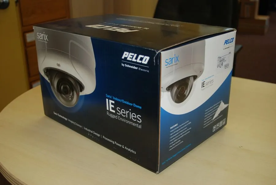 Камера Pelco IEE20DN8-1 Sarix IE Outdoor 2.1MP Fixed Dome IP Camera with 2.8mm L — фото лота 2
