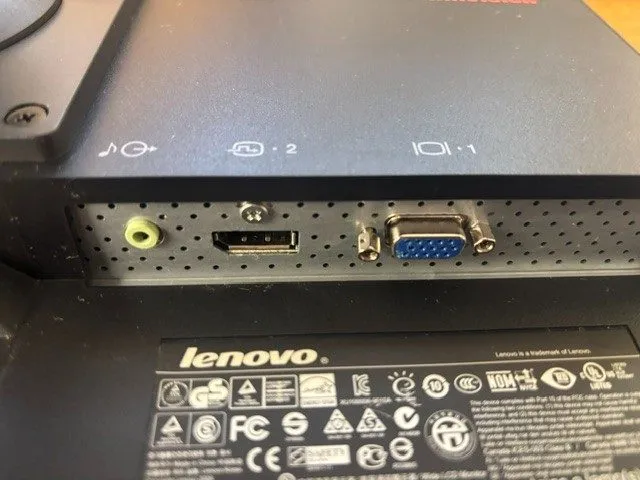Монитор Lenovo L2251P LCD 22" Monitor Screen Display HD DP VGA Display Panel PC