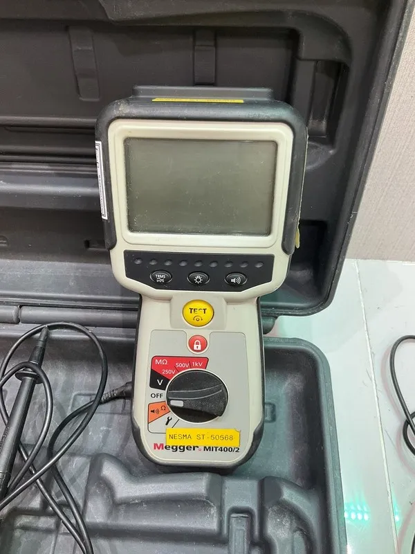 Тестер Megger MIT400/2 Insulation Resistance Tester 1000V