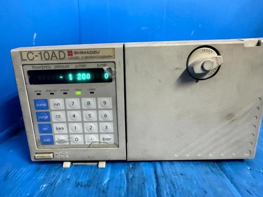 Хроматограф Shimadzu LC-10ADVP (LC-10AD VP) HPLC liquid chromatograph pump