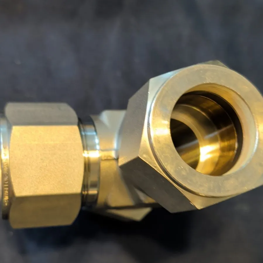 Фитинг SWAGELOK SS TUBE FITTING, UNION TEE, 1 1/4 IN. TUBE OD (1" ID) SS-2000-3 — фото лота 2