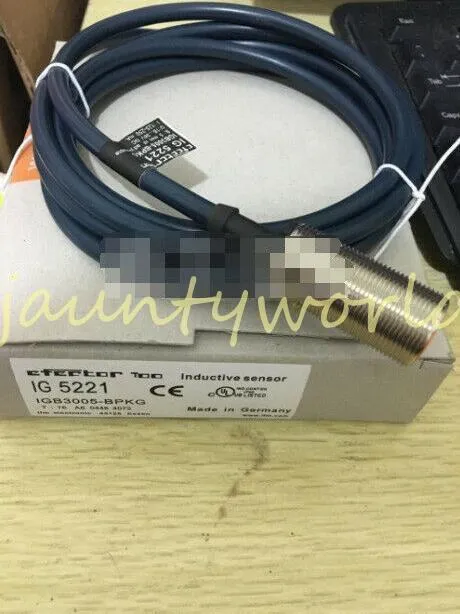 Датчик приближения IFM EFECTOR M18 PROXIMITY SENSOR IG5221 IGB3005-BPKG